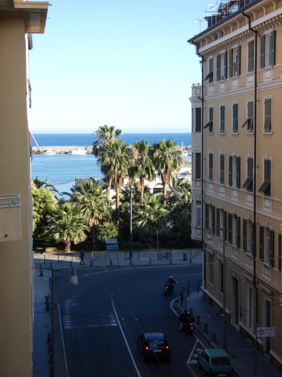 Balcony/Terrace, Sea view, Street view