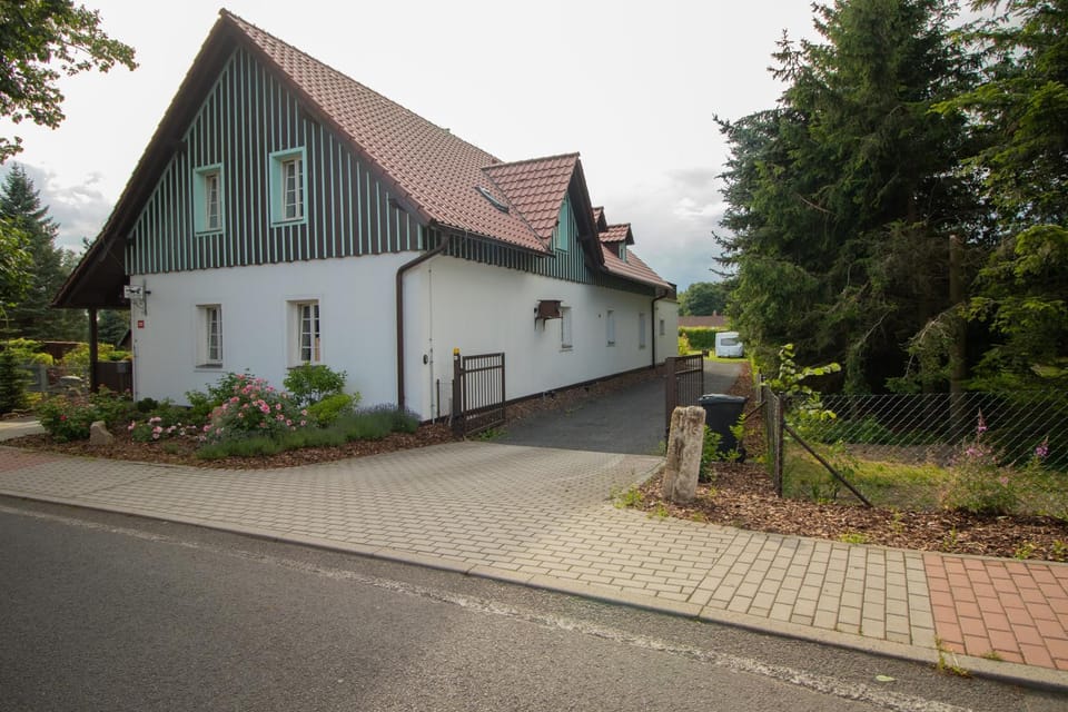 Property building, Street view