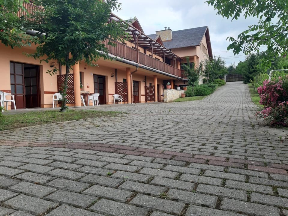 Property building, Garden