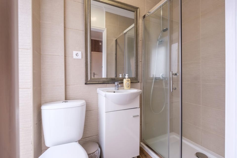Toilet, Bathroom