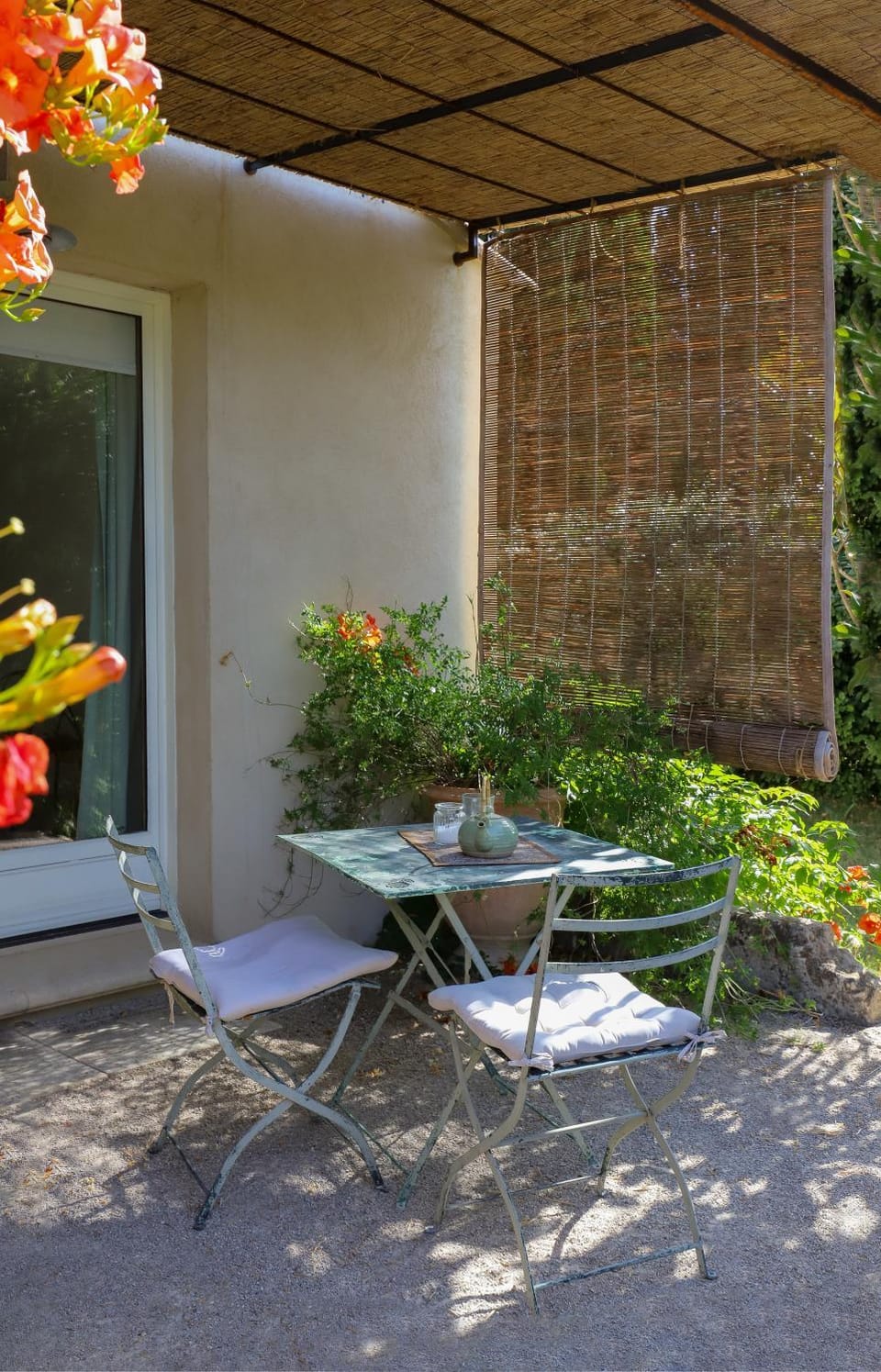 Le jardin du Castillon Bed and Breakfast in Arles