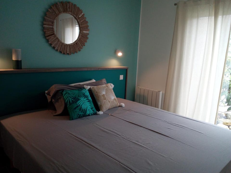 Les palmiers - Vacation Home House in Nouvelle-Aquitaine