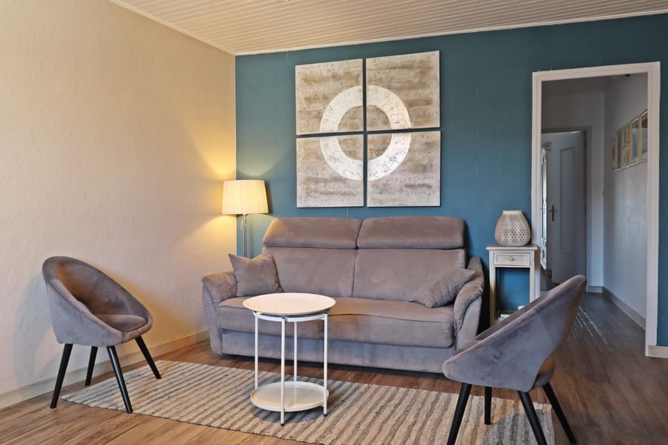 TV and multimedia, Living room, Decorative detail