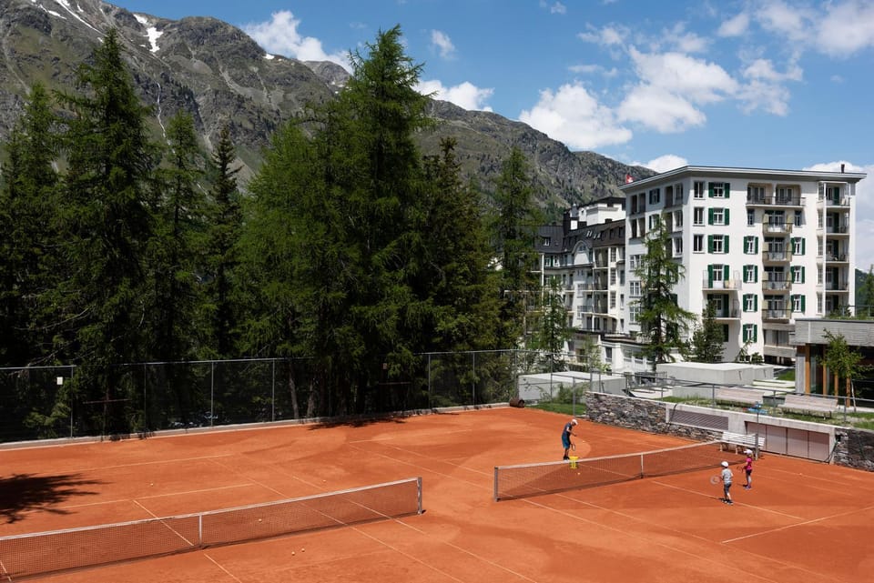 Property building, Tennis court