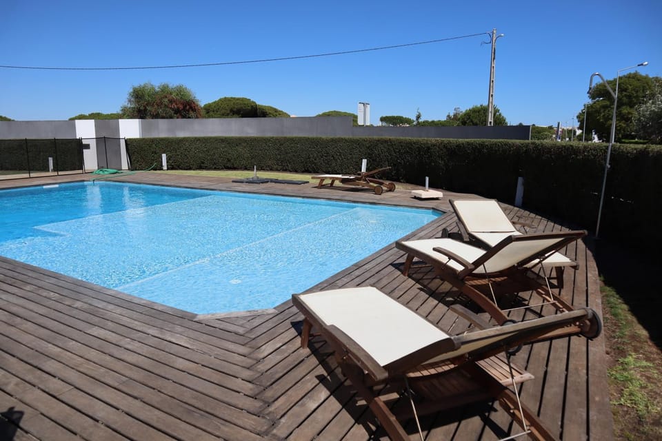 Swimming pool, Swimming pool