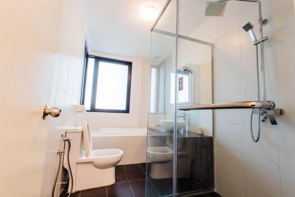 Cozy Homestay with WiFi @Encorp Strand Mall @Alpha IVF Apartment in Petaling Jaya