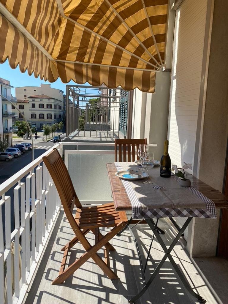50mt dal mare Apartment in Viareggio