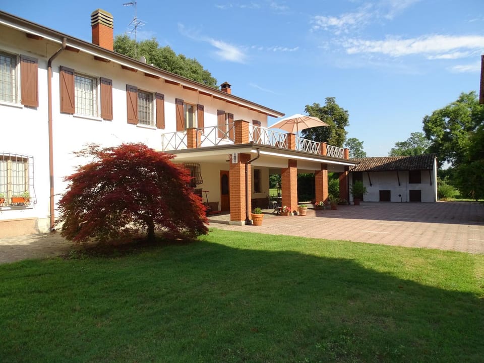 Property building, Garden