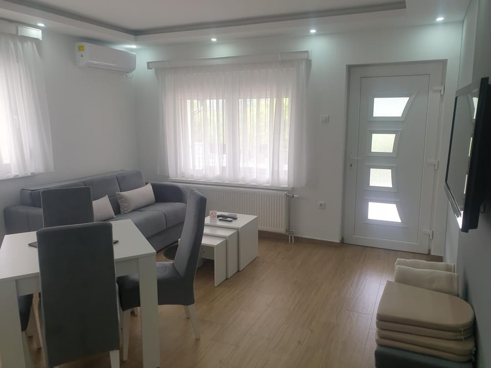 Living room, Seating area, Dining area