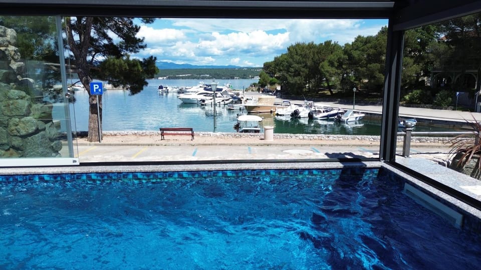 Sea view, Swimming pool