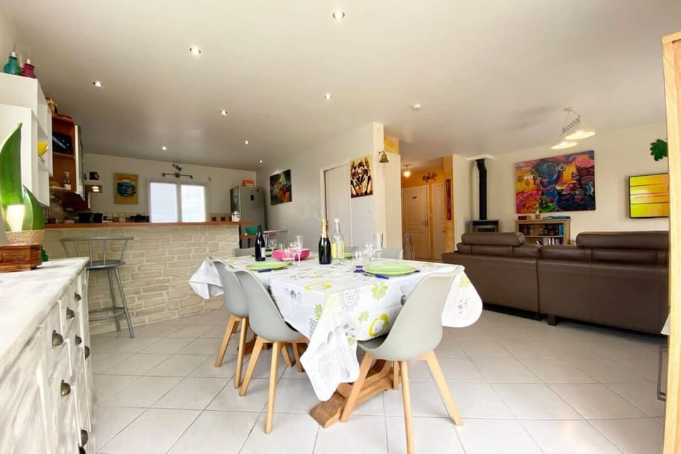 Jolie maison récente confort Proche des plages House in Brittany