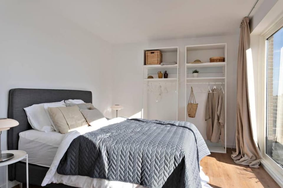 City PENTHOUSE, rooftop terrace, free NETFLIX, wifi and airco Apartment in Antwerp