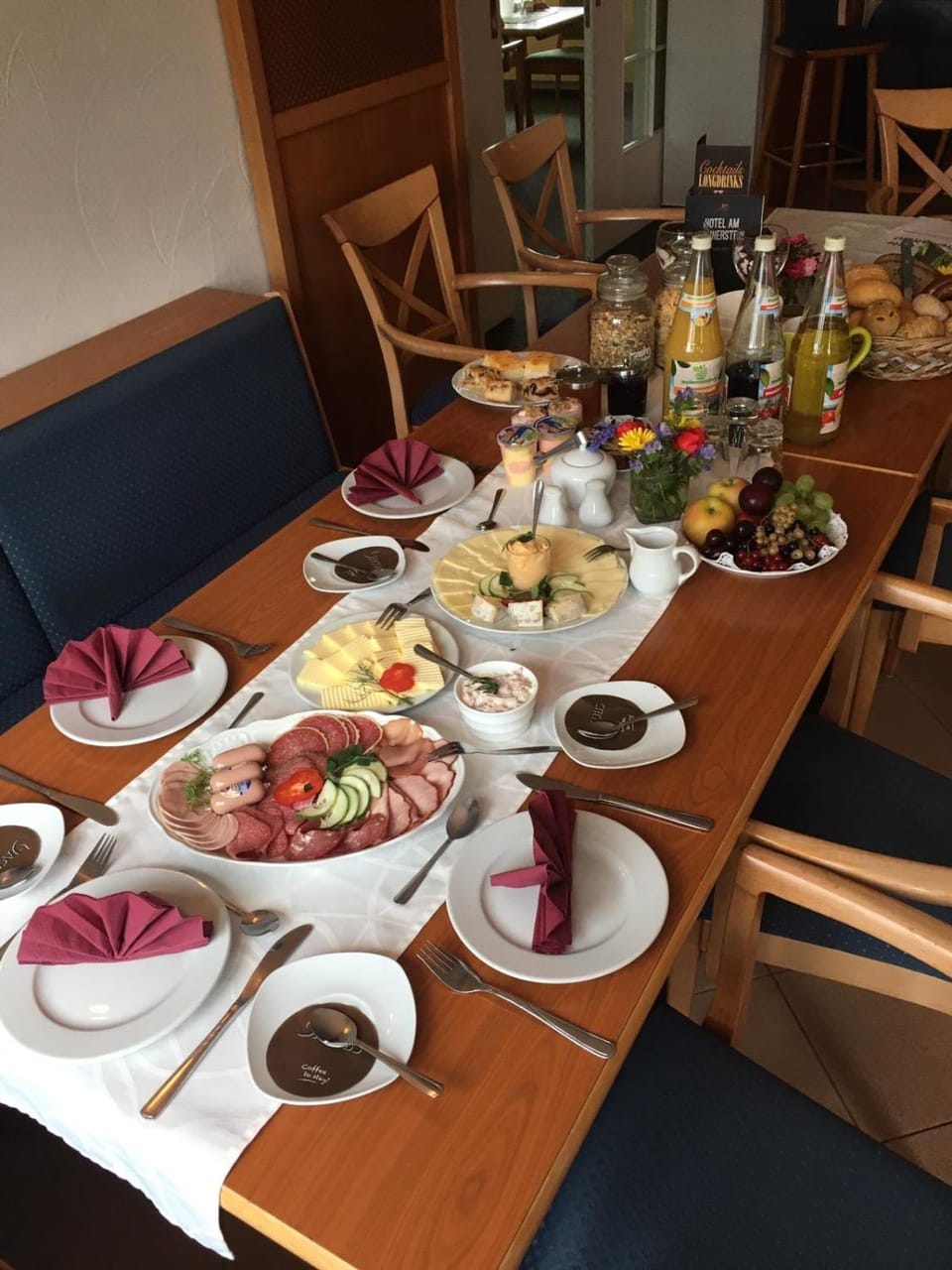Restaurant/places to eat, Food and drinks, Food, Breakfast