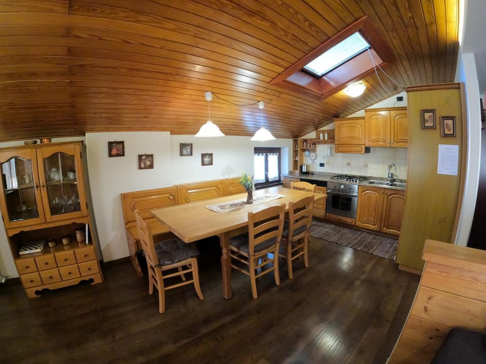 Mansarda Bellavista - Your Mountain Holiday Apartment in Province of Lecco