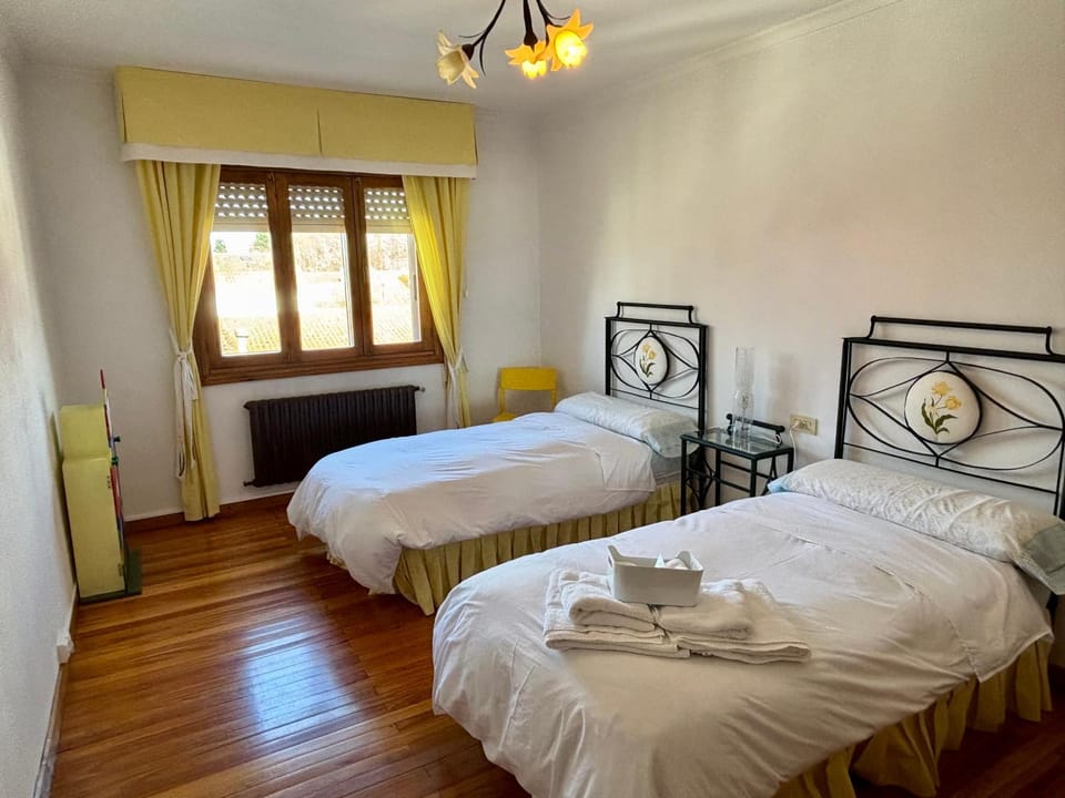 CASA MENCIA Apartment in Galicia