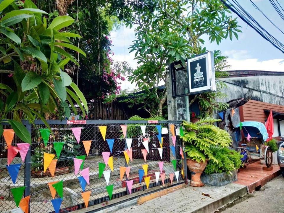 Artist's Place Trat Bed and Breakfast in Trat Changwat