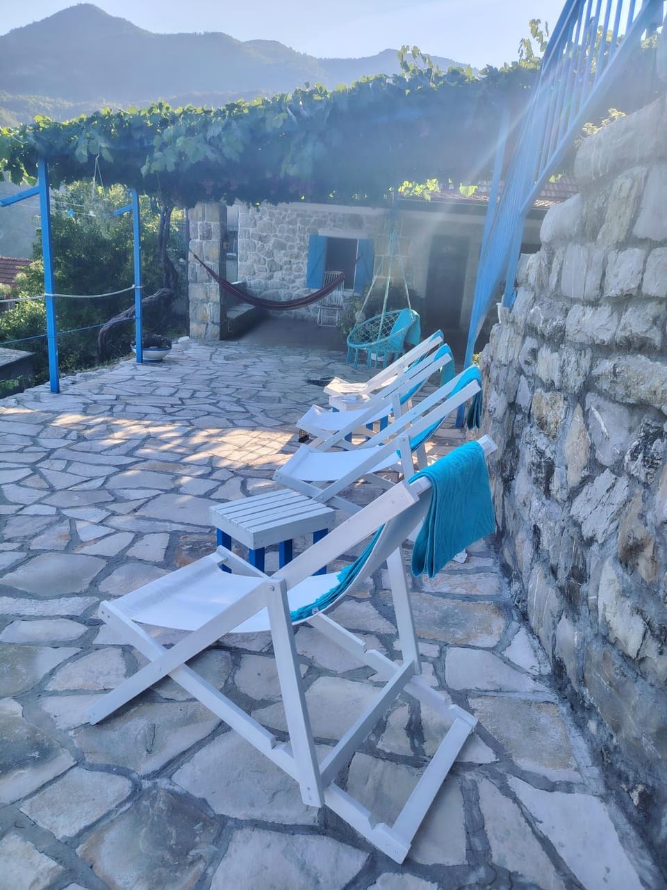 Etno house HAPPY VILLAGE House in Montenegro