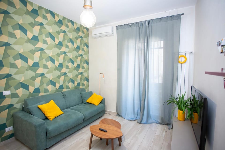 Living room, Seating area, air conditioner