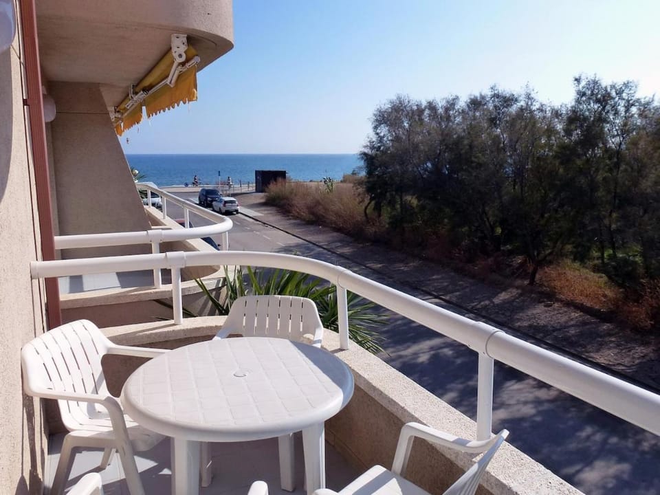ARGONAVIS BLUE Apartment in Baix Empordà