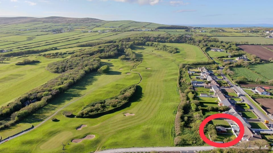 Wild Atlantic Way Cabin Cabin in County Kerry