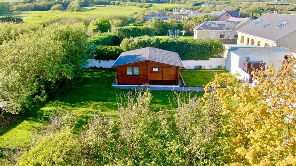 Wild Atlantic Way Cabin Cabin in County Kerry