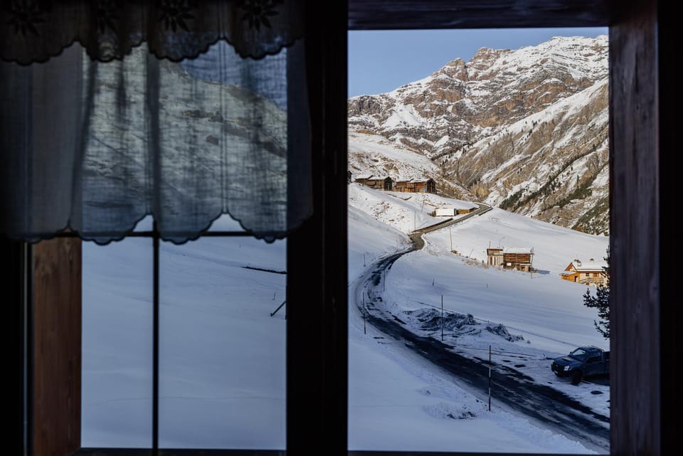 View (from property/room), Mountain view