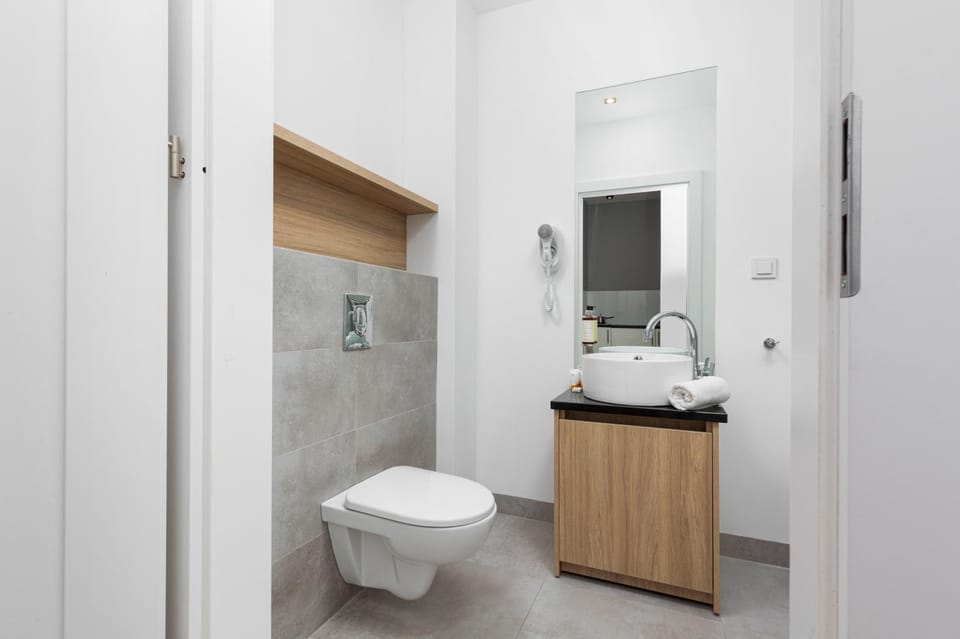 Toilet, Bathroom