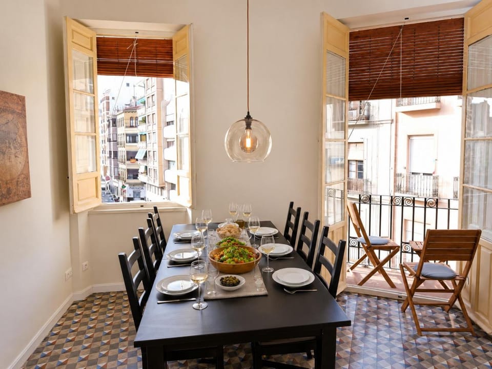 Living room, Dining area