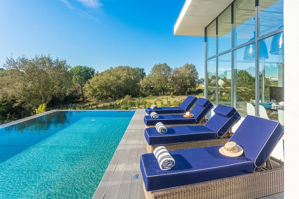 Villa Montchavin Villa in Setubal District