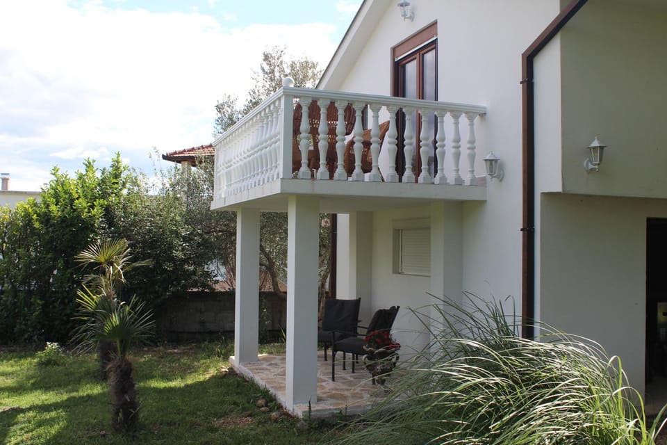 Patio, Garden