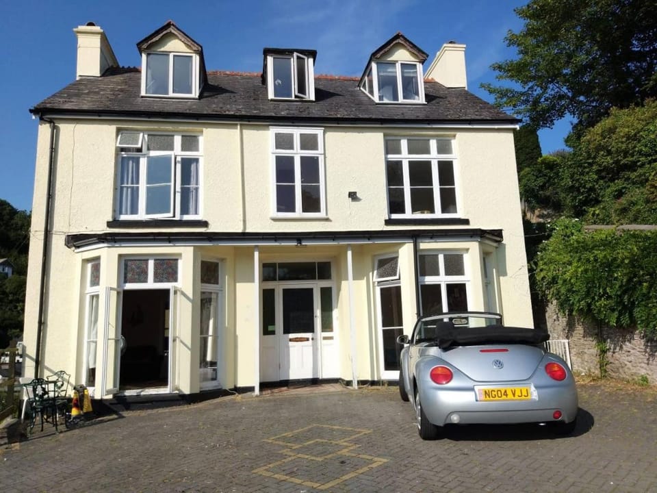 Property building, Parking