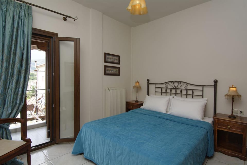 IATROU HOUSE- villa WITH INCREDIBLE VIEW Villa in Magnesia Prefecture, Greece
