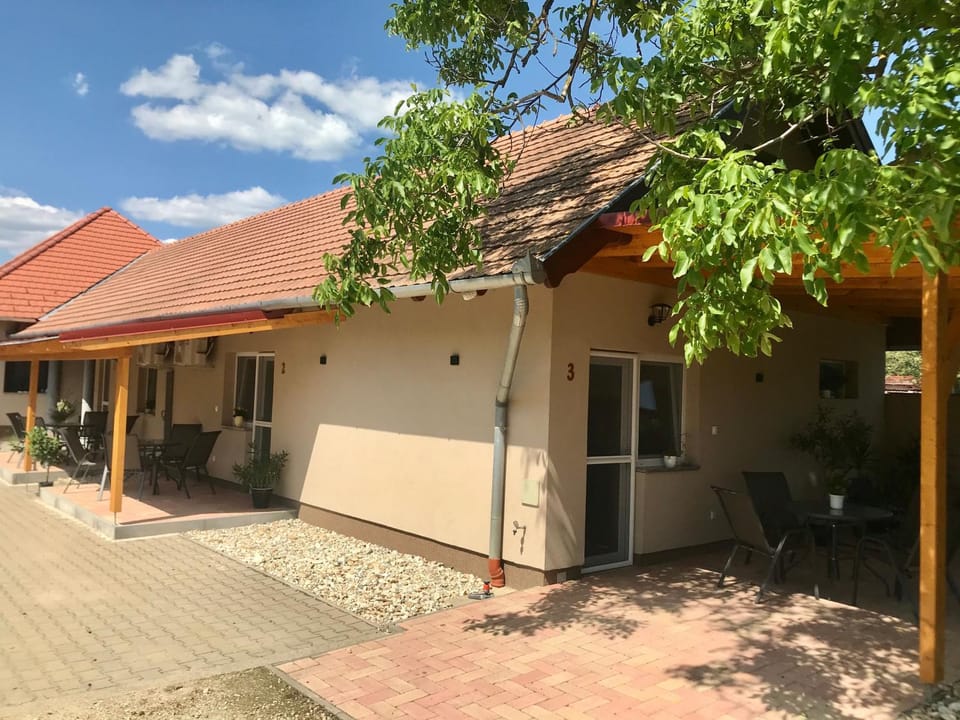Léna Vendégház Bed and Breakfast in Hungary