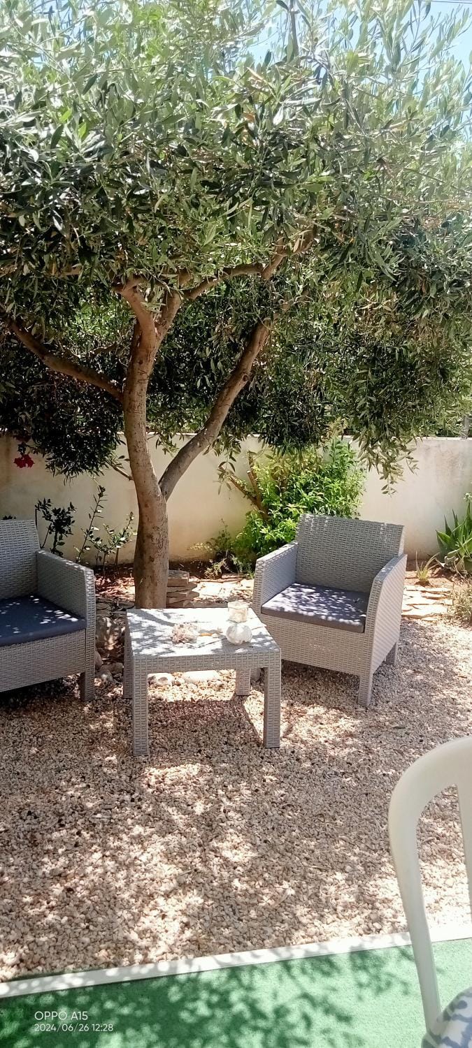 Garden, Seating area