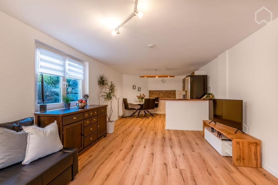 Living room, Photo of the whole room, Seating area, Dining area