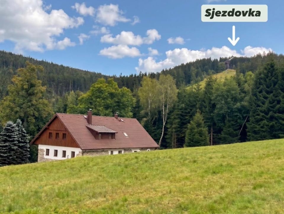 Chalupa U Sjezdovky, Zadov 22 Chalet in South Bohemian Region
