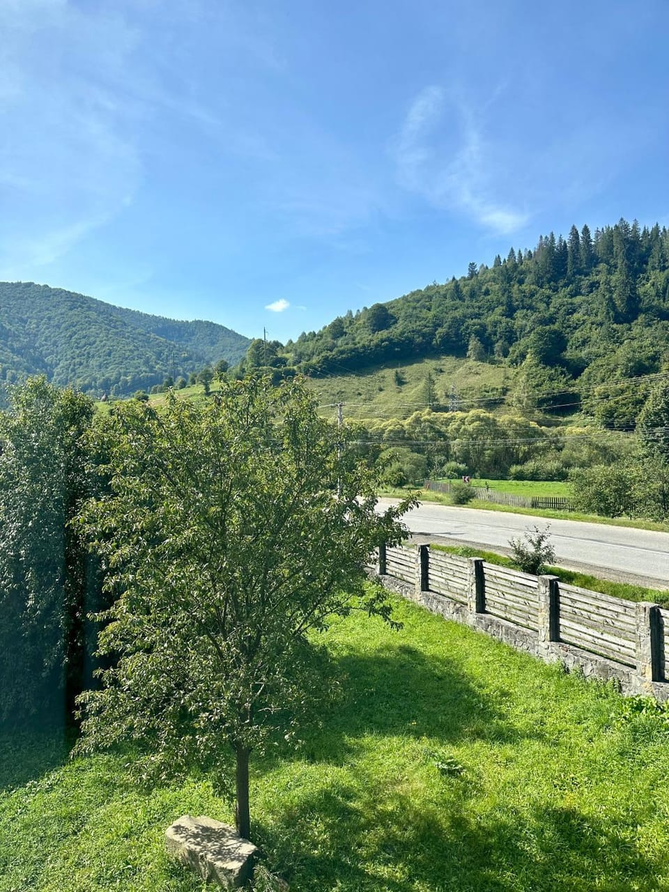 Natural landscape, Mountain view, Street view