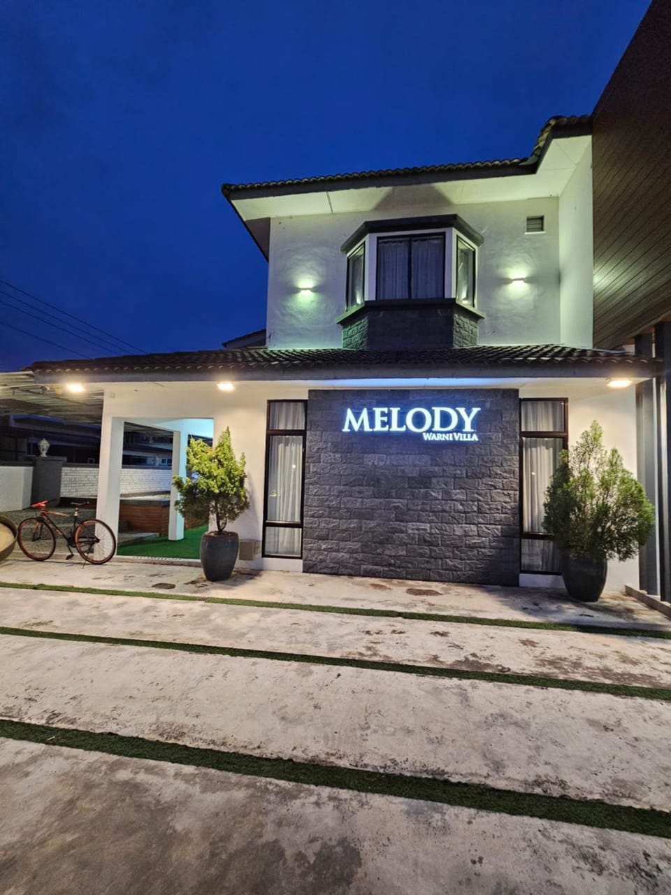 Property building, Night, Street view
