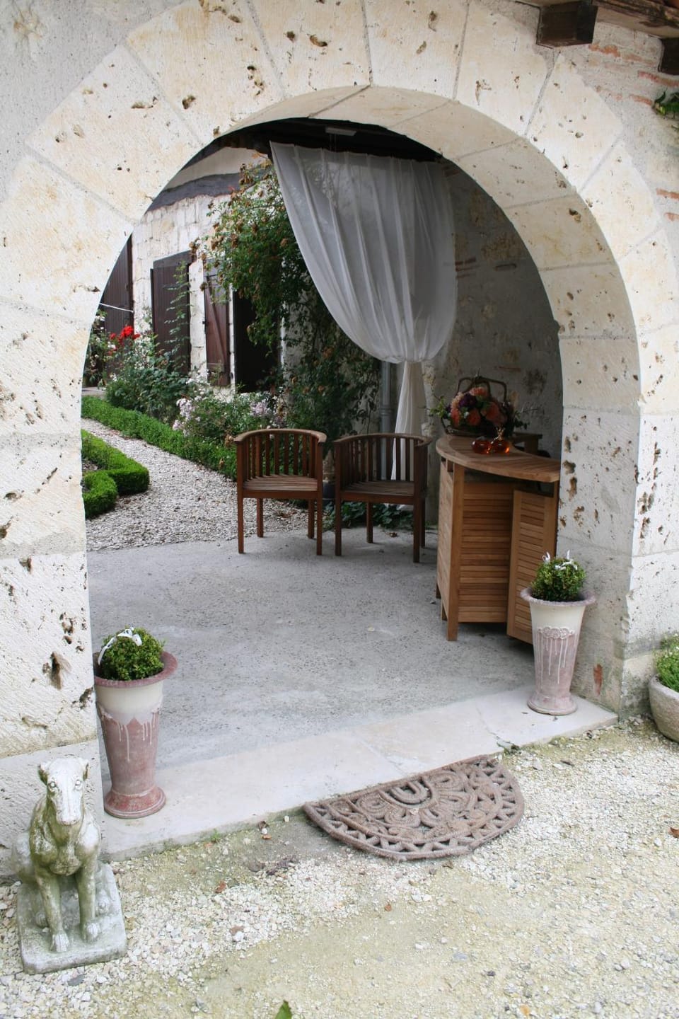 Facade/entrance