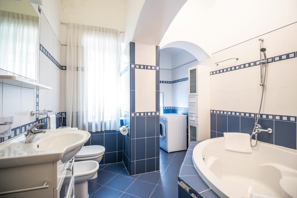 Sea View Apartment Villa Regaly - Free Parking - Opatija Apartment in Opatija