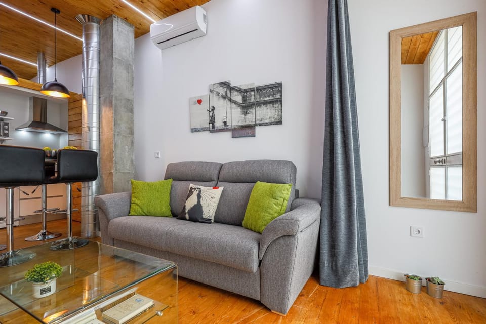 Apartamento de diseño centro Sevilla. WiFi/AC Apartment in Seville