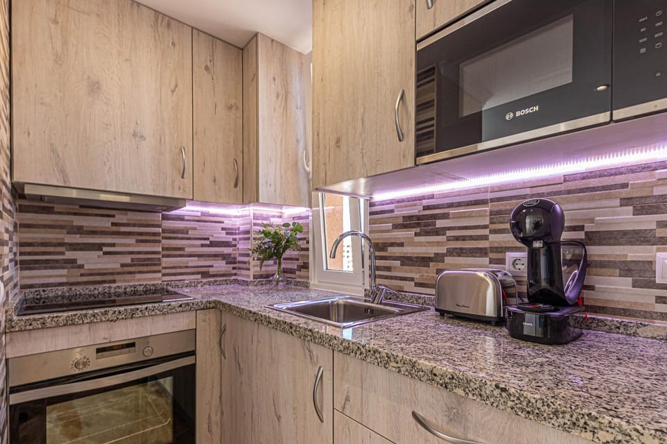 Coffee/tea facilities, Kitchen or kitchenette