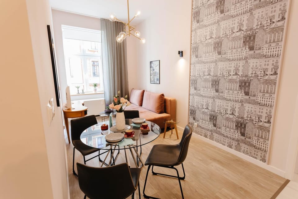 TV and multimedia, Living room, Dining area, Drinks, Alcoholic drinks