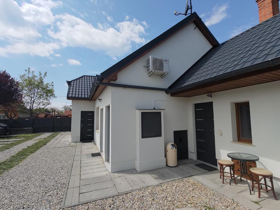 Polskie Apartamenty FH Velky Meder Apartment in Slovakia