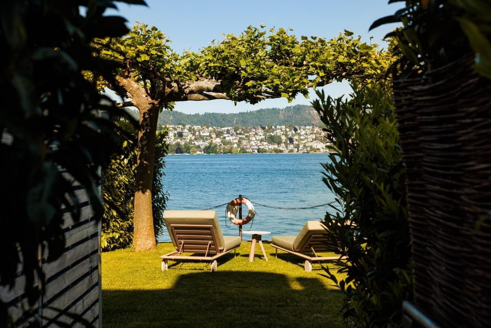 Garden, Beach, Area and facilities