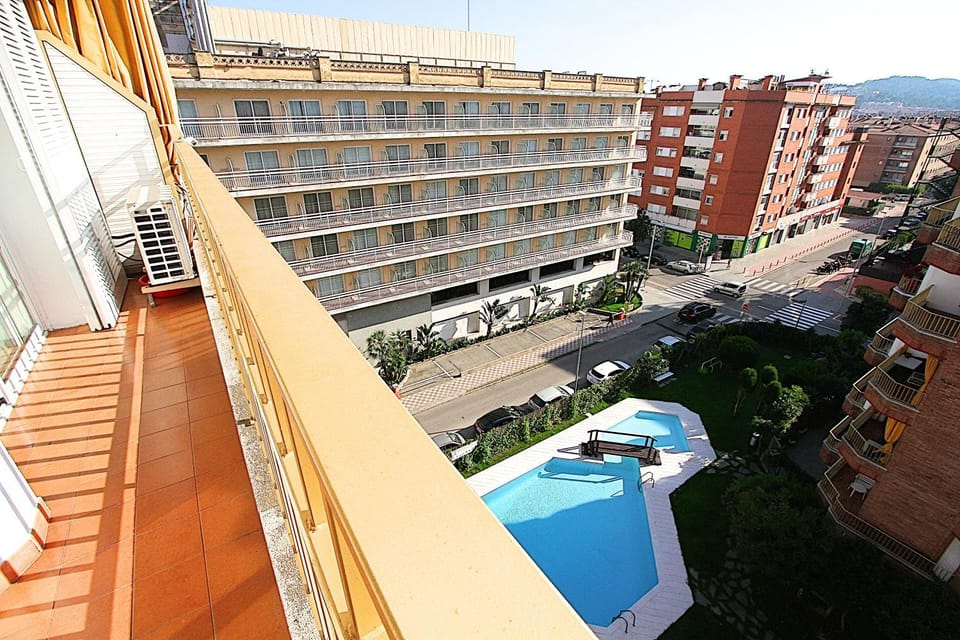 Balcony/Terrace, Pool view