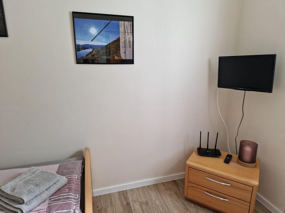 Bed, TV and multimedia