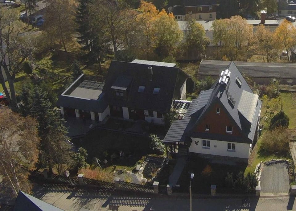 Property building, Facade/entrance, Bird's eye view