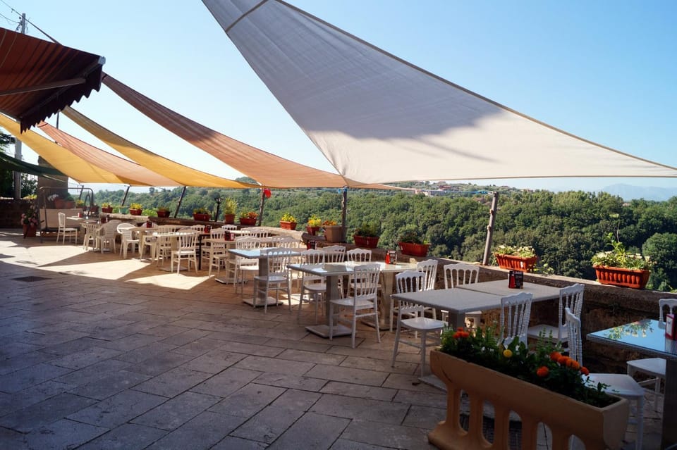 Restaurant/places to eat, Natural landscape, View (from property/room), Balcony/Terrace, Banquet/Function facilities, Breakfast