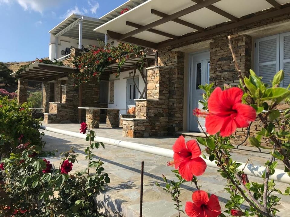 Oikia Petra House in Decentralized Administration of the Aegean